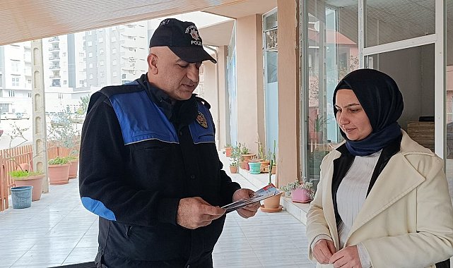 Polis ekiplerinden siber suçlar ve şiddete karşı bilgilendirme