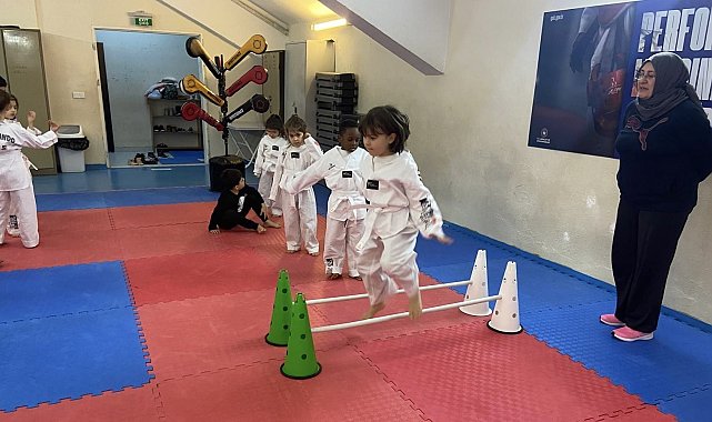 Porsuk Spor Salonu'nda taekwondo eğitimleri aralıksız sürüyor