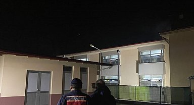 Rize'de 2 ayrı olayda aranan 2 kişi yakalanarak cezaevine gönderildi