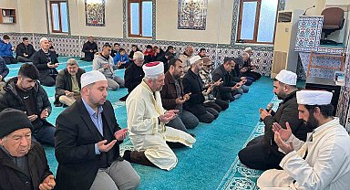 Sabah namazında buluştular