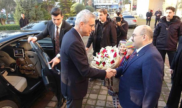 Sağlık Bakanı Memişoğlu: "Üçte biri sigara içen bir toplumda yaşamak istemiyoruz"