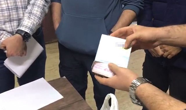 Sağlık çalışanı bulduğu parayı hasta yakınlarına teslim etti