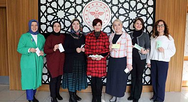 Sağlık çalışanlarına mektuplu kanser tarama hatırlatması