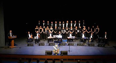 Sağlık çalışanlarından Bursalı sanatseverlere unutulmaz konser