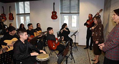 Şahin'den yarıyıl tatili atölyelerine ziyaret