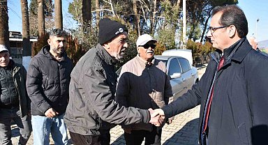 Salihli Kaymakamı Güldoğan, Emirhacılı ve Karayahşi'de talepler dinlendi