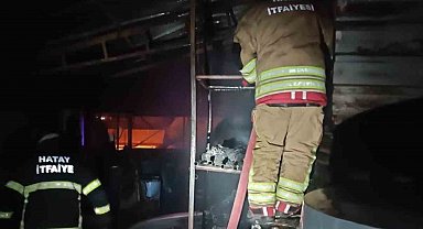 Samandağ'da odunluk yangını