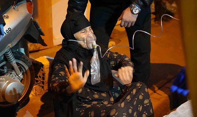 Samsun'da bina yangınında can pazarı: 8 kişi dumandan etkilendi