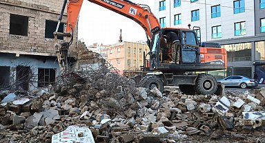 Şanlıurfa'da 59 bağımsız yapının yıkımı tamamladı