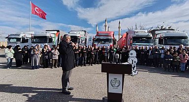 Şanlıurfa'dan Gazze'ye 6 tır insani yardım malzemesi gönderildi