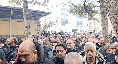 Saplantılı sevgilisi tarafından öldürülen Gözde Akbaba, son yolculuğuna uğurlandı