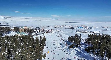 Sarıkamış Kayak Merkezi doldu taştı