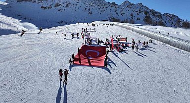Sarıkamış şehitleri Erciyes'te anıldı