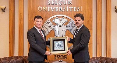 Selçuk Üniversitesi ile Zarmed Üniversitesi iş birliğini güçlendiriyor