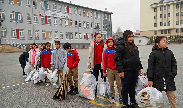 Selçuklu Belediyesi'nin düzenlediği okullar arası sıfır atık yarışmasıyla çevre bilinci güçleniyor