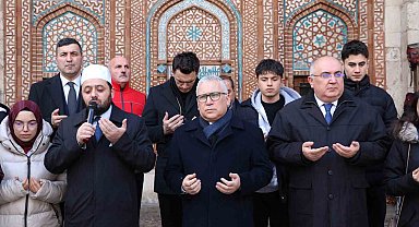 Selçuklu Sultanı mezarı başında anıldı