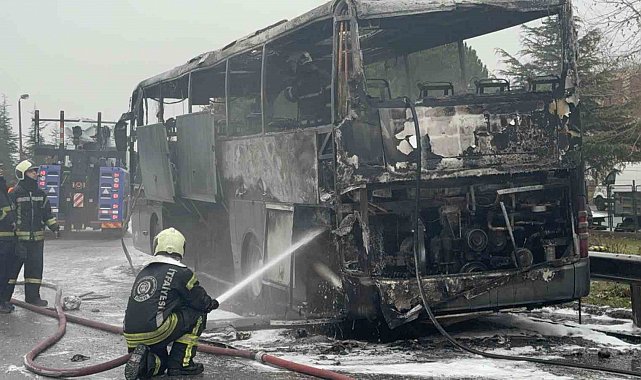 Seyir halindeki yolcu otobüsünde yangın: Facia son anda önlendi