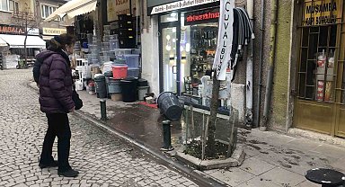 Şiddetli fırtına ortalığı birbirine kattı