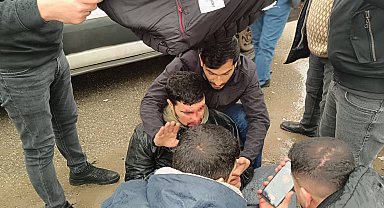 Siirt'te hafif ticari araç ile motosiklet çarpıştı: 1 yaralı