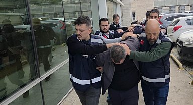 Silahlı tehdit ve yağma suçundan mahkemeye sevk edilen 4 kişi tutuklandı
