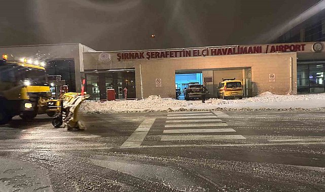 Şırnak Havalimanında 4 uçak seferi iptal edildi
