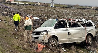 Şırnak'ta Iraklı turistleri taşıyan araç devrildi: 2 ölü, 6 yaralı