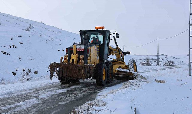 Sivas'ta 126 yerleşim yerinin yolu ulaşıma kapalı