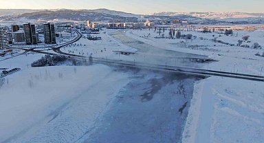 Sivas'ta termometreler eksi 19 dereceyi gösterdi