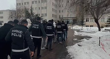 Sivas'ta zehir tacirlerine operasyon: 7 kişi tutuklandı