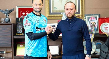 Sivasspor'da transfer yasağı kalktı, ilk imza Gökhan Akkan'dan