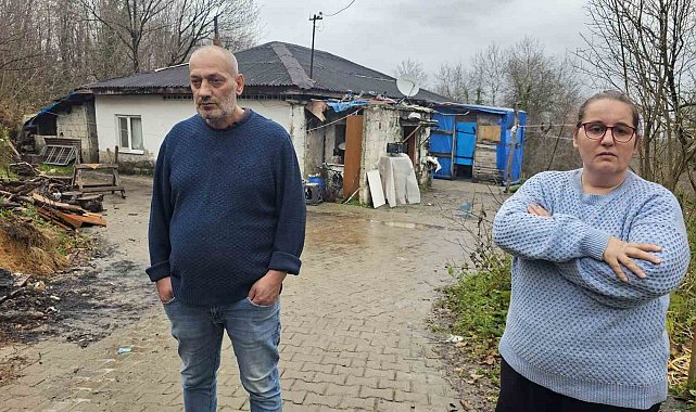 Şizofren hastası eşi ve iki çocuğuyla yaşam mücadelesi veren kadın: "Çocuklarımın rahat uyanmasını istiyorum"