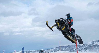 SNX Türkiye Dünya Kar Motosikleti Şampiyonası'nda ilk gün tamamlandı