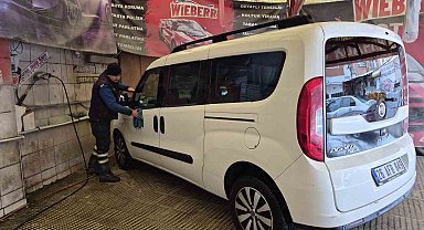Soğuk havalar oto yıkamacılarda işleri durdurdu
