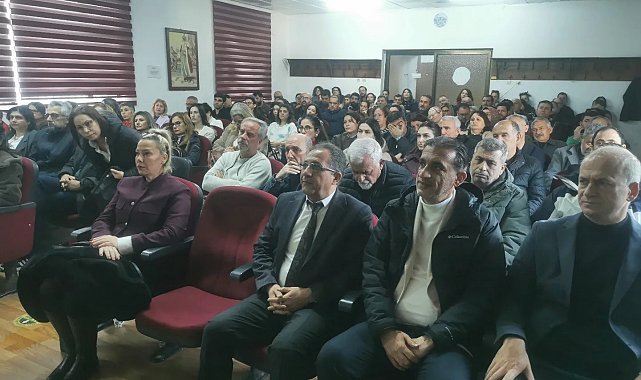 Söke'de öğretmenlere güncellenen ders kitapları semineri verildi