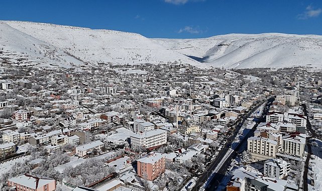 Solhan'da kar çilesi devam ediyor