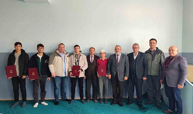 Şuhut'ta hafızlık icazet sevinci