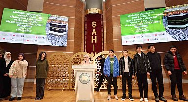 Tahmazoğlu, Umre'ye gidecek gençlerle bir araya geldi