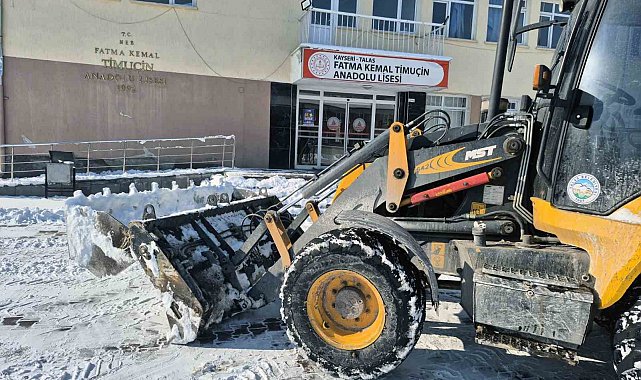 Talas'ta öğrenciler okula temiz başladı