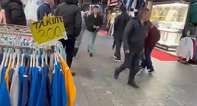 Tarihi Kapalı Çarşı'da çatılar uçtu