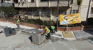 Tarsus Belediyesi kent genelinde kaldırımları yeniliyor