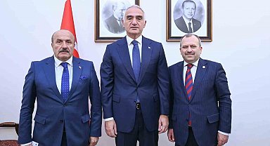 Taşköprü Belediye Başkanı Arslan, Bakan Ersoy'a Pompeipolis Antik Kentini anlattı