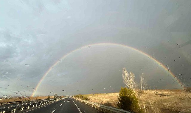 Tavşanlı'da yağmur sonrası gökkuşağı görsel şölen