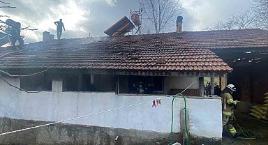 Tek yaşayan adamın evi küle döndü