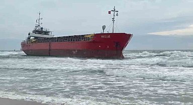 Tekirdağ'da karaya oturan gemi 3 gündür bekleyişini sürdürüyor