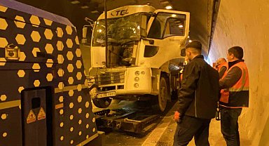 TEM'deki zincirleme kaza trafiği durma noktasına getirdi