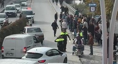 Ters yönden gelen motosiklete otomobil çarptı: 1 yaralı