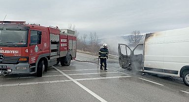 Tokat'ta alev alan panelvan kullanılamaz hale geldi