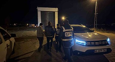 Tokat'ta durdurulan otobüste 5 kaçak göçmen yakalandı