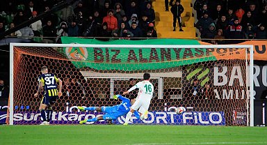Trendyol Süper Lig: Alanyaspor: 2 - Fenerbahçe: 1