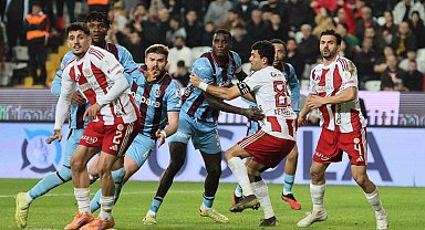 Trendyol Süper Lig: Antalyaspor: 1 - Trabzonspor: 1